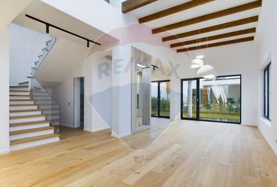 Casă individuală cu 5 camere cu Teren 337 Mp în Corbeanca