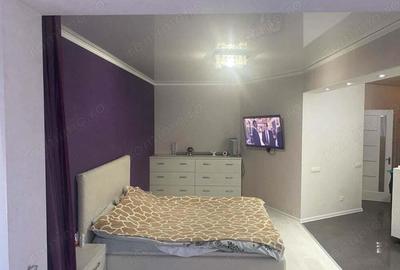 De vanzare o camera in zona Centrului Civic - 1