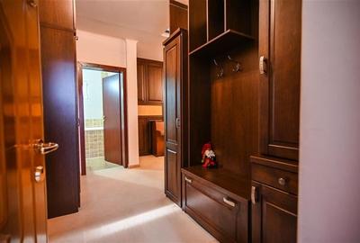 FILM! Rezidenta montana,decor apreciabil, pod mansardabil,garaj propriu,Central - 16