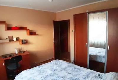 Apartament 2 camere Eremia Grigorescu, zona complexului Alexim, etaj 2 - 1