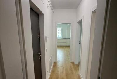 Apartament cu 3 camere semidecomandat în Central - 11