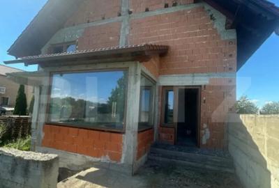 Casă cu 7 camere cu Teren 2600 Mp în Rădăuți - 9