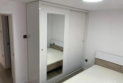 Apartament cu 3 camere semidecomandat în Central - 3