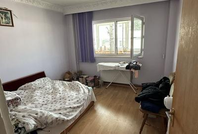 Apartament cu 3 camere semidecomandat în Dristor - 3