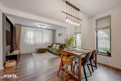 Casă cu 4 camere cu Garaj în Tunari - 2