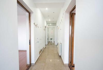 Spațiu comercial, de 400 mp, în Inel I - 3