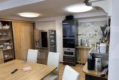 Casa cu 5 camere, 300 mp, zona Piata Sfatului - 3