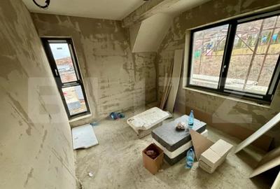 Casă cu 4 camere cu Teren 699 Mp în Central