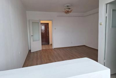 De vanzare Garsoniera 32 mp, etaj 3, Bal?, zona turnuri - 1