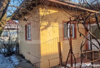 Casă cu 4 camere cu Teren 900 Mp în Lipănești - 11