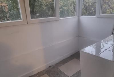 Garsonieră decomandată în Titan - 3