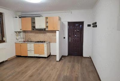 CHIRIE 2 camere Carpati II, parter (micut), imediat ocupabil, doar cu mobila de bucatarie - 1