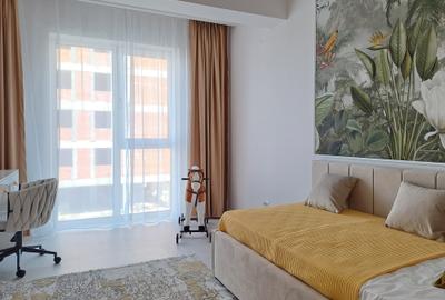 Apartament cu 3 camere semidecomandat în Central - 1