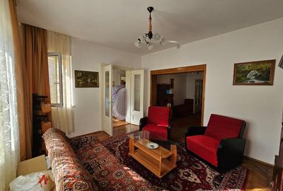 Casă cu 5 camere cu Teren 978 Mp în Central - 9