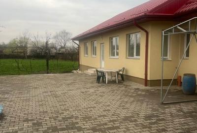 Casă cu 2 camere cu Teren 1500 Mp în Unirii - 2
