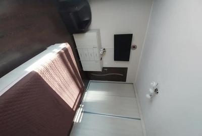 Casă cu 7 camere cu Teren 400 Mp în 23 August - 2