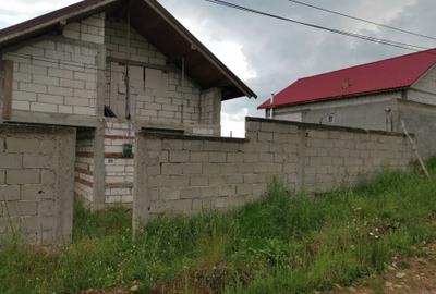 Casă cu 4 camere în Câmpu Mare - 7