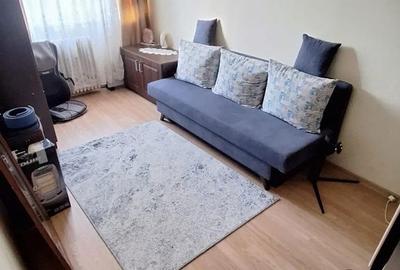 Apartament cu 3 camere semidecomandat în Calea București - 6