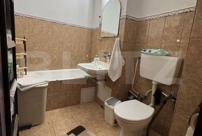 Apartament cu 4 camere decomandat în Craiovița Nouă - 1