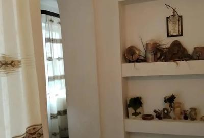 Casă cu 7 camere în Exterior Vest - 15