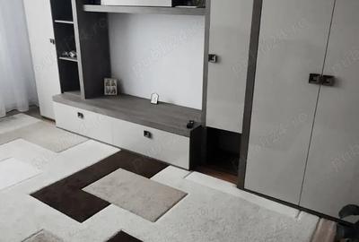 Inchiriez apartament 2 camere Zarnesti - 1