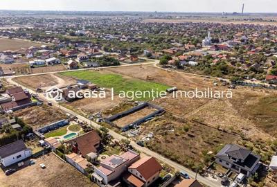 Teren de 733 mp, în Livada - 1