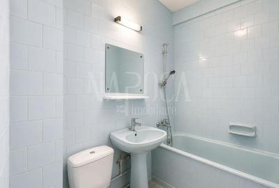 Apartament cu 3 camere decomandat în Gruia - 6