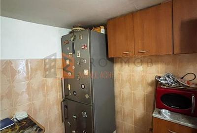 Casă individuală cu 2 camere cu Canalizare în 1 Decembrie - 9