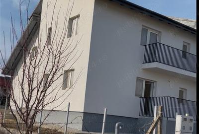 Casă cu 5 camere în Miroslava - 10