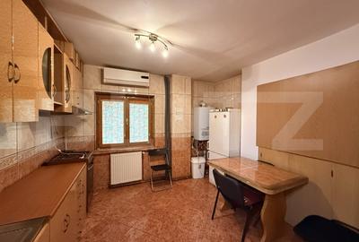 Apartament cu 4 camere decomandat, mobilat în Rovine - 2