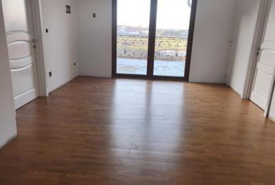 Casa finisata, teren 2500mp, Marginea - 3