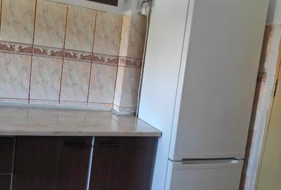 Proprietar, vand apartament Tulcea, str Isaccei Nr 9, ultracentral, 2 camere - 11