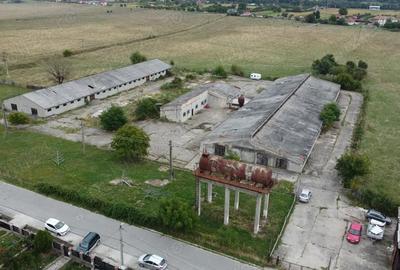 Spațiu comercial, de 5,000 mp, în Lacurile - 1