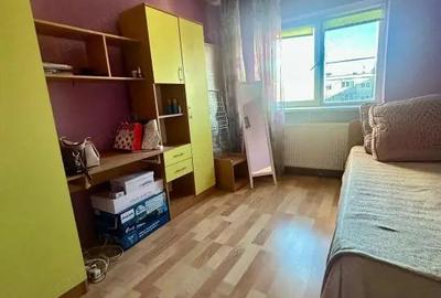 Apartament 3 camere, 71.84 mp, zona 1 Mai - 2