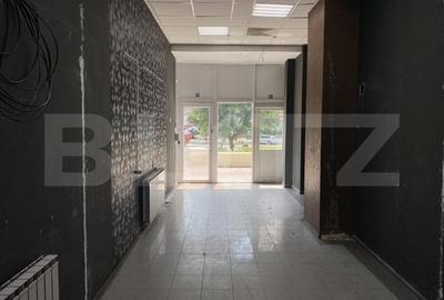 Spațiu comercial, de 81 mp, în Calea București - 2