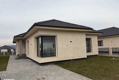 Casă cu 3 camere cu Teren 498 Mp în Unirea - 14