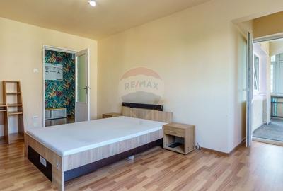 2 camere, decomandat, 52 mp, balcon 8,50 mp, Intre Lacuri, COMISION 0% - 5