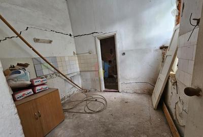 Casa 3 camere caramida zona Maternitatii Teren - 157 mp - 14