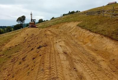 Vand teren  Transalpina ( Tau Bistra,aprox.2 km de " Popasul Regelui") - 4