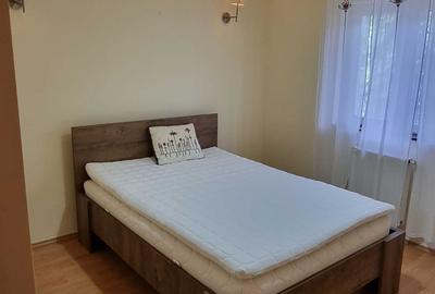 Casă cu 4 camere în Central - 2