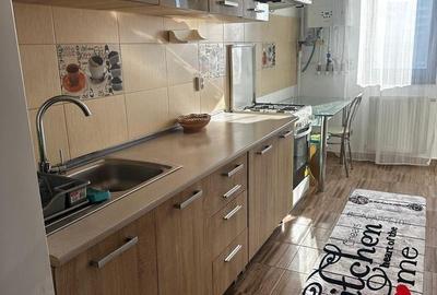 Apartament cu 3 camere decomandat, mobilat în Drumul Taberei