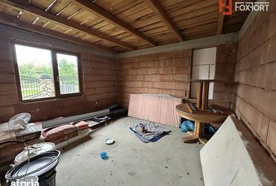 Casă cu Teren 1560 Mp în Remetea Mare