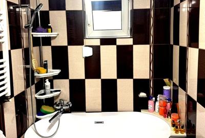 Casa confortabila si spatioasa de vanzare in Frasin - ideala pentru familii - 41