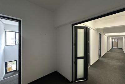 Birou, de 20,000 mp, în Baza 3 - 3