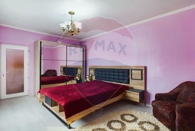 Casă cu 6 camere cu Teren 174 Mp în Andronache - 17