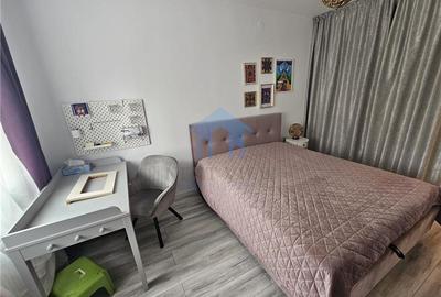 Apartament cu 3 camere decomandat, mobilat în Zorilor
