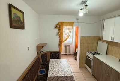 Apartament 3 camere, decomandat, 2 bai, balcon extins cu bucataria - 2