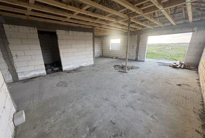 Casă cu 4 camere în Ștefănești - 3