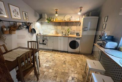 Casă individuală cu 2 camere cu Canalizare în Central - 3