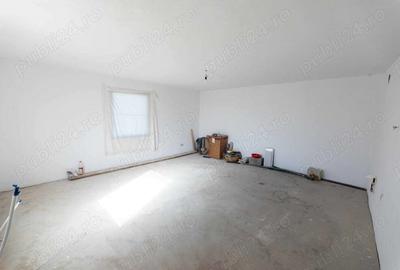 Casa + gradina + grajd - 1